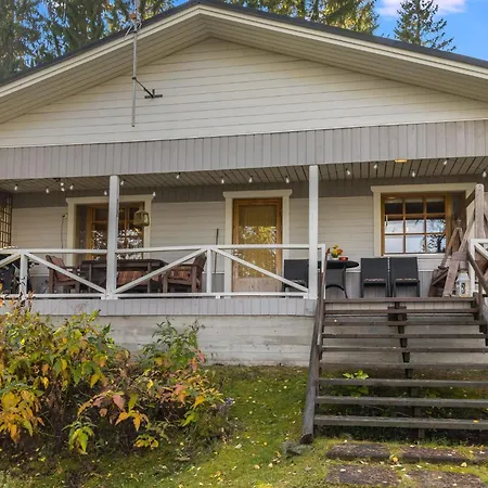 Laura By Interhome